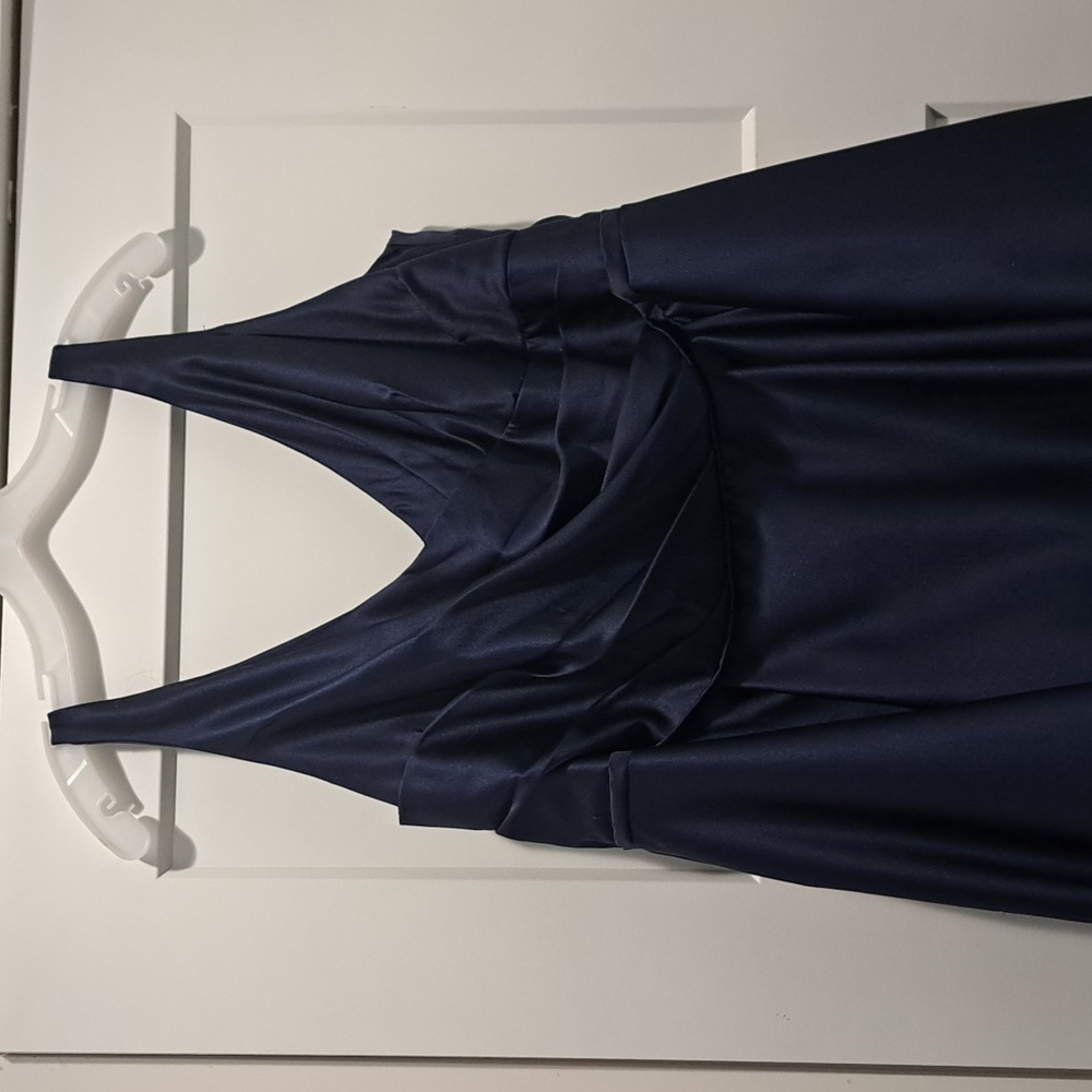 David's Bridal Full Length Gown. Color is navy and size is 22. Has pockets!